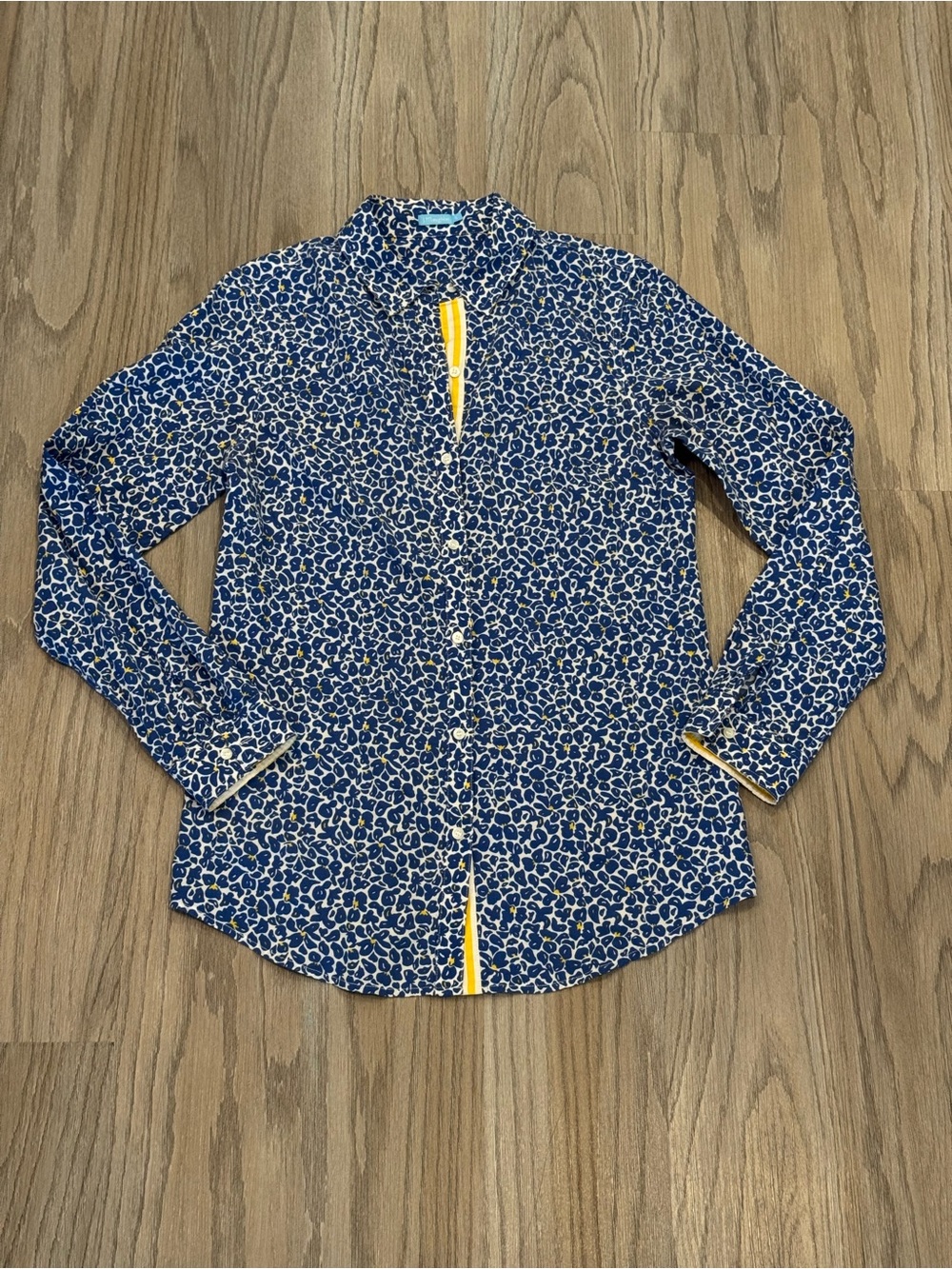 J McLAUGHLIN Floral Blouse Blue White & Yellow Cotton Top Size S